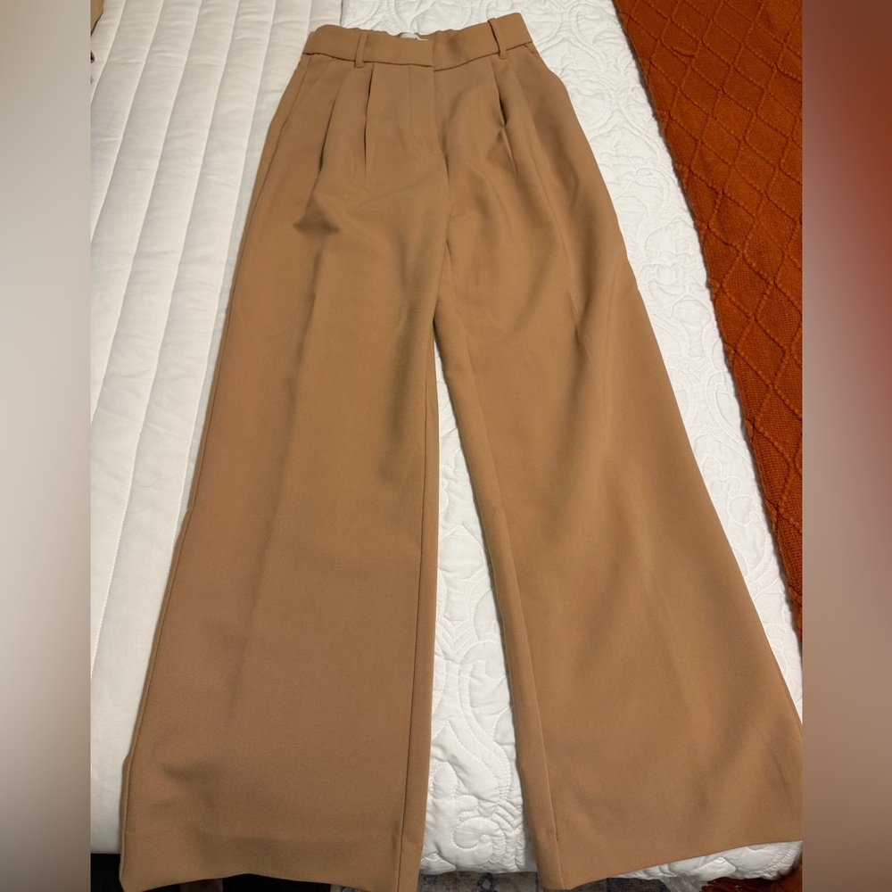 A&F Sloane Tailored High-Waist Wide-Leg Trouser Pants in Camel